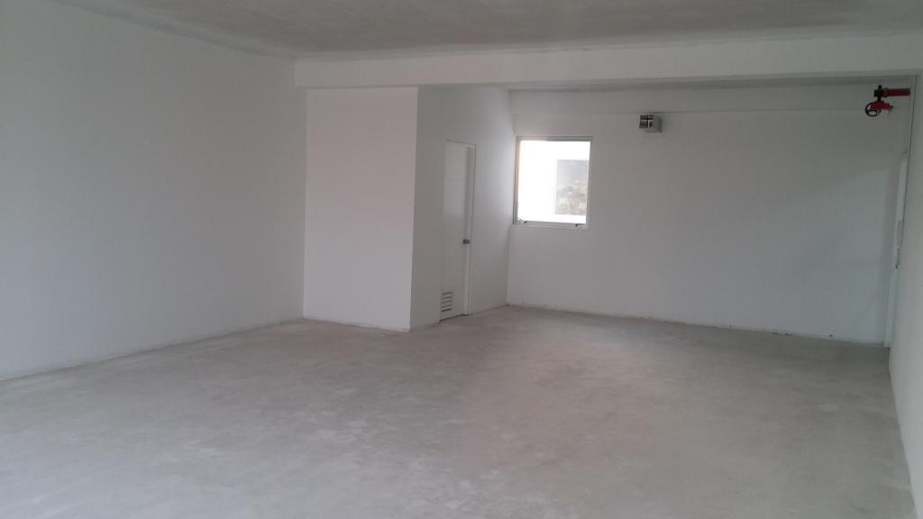 OFICINA ESTRENO DE PRIMERA DE BUENOS ACABADOS AREA 72M2