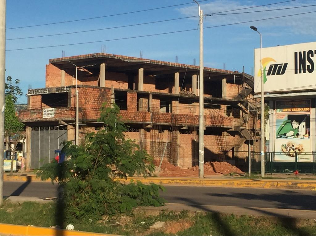 Edificio; Local Comercial, av centenario