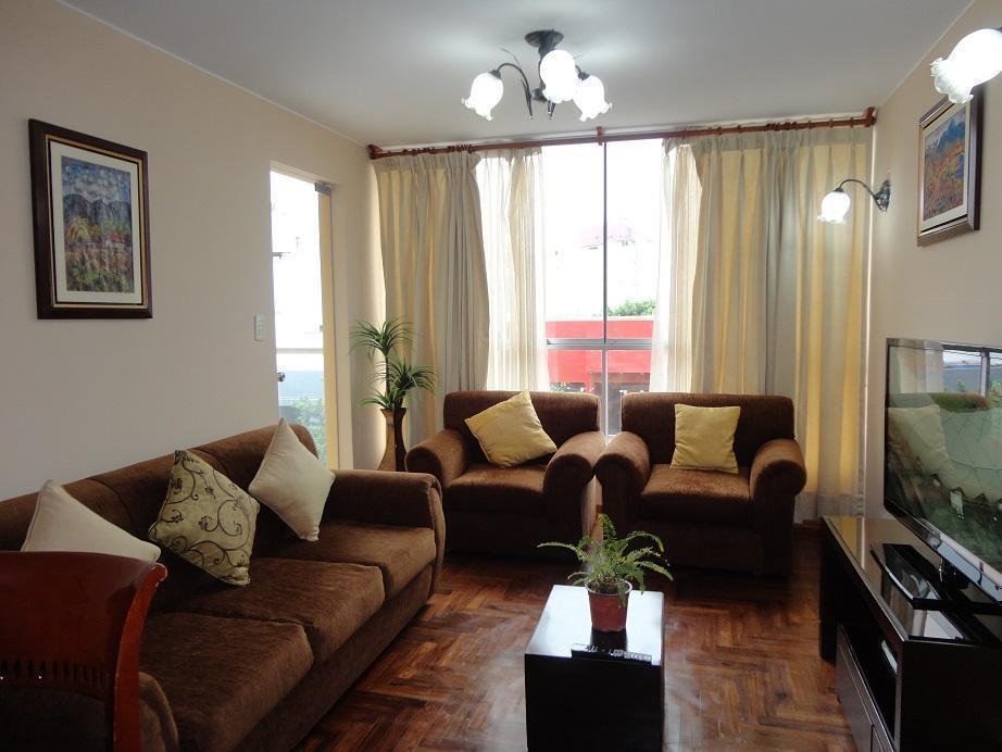 3br 100m2 Furnished apartment close to Kennedy Park Three bedroom Miraflores Paula camino Street