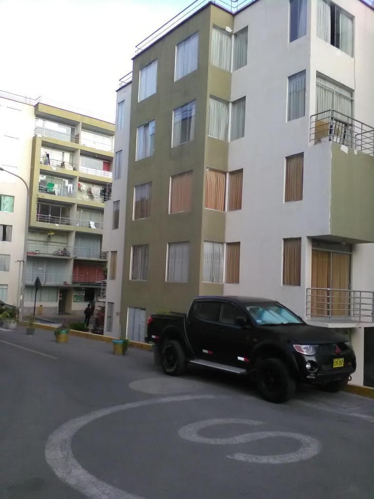Se vende Duplex en Miraflores Condominio