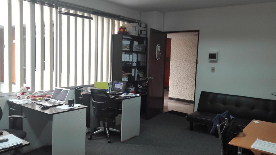 OFICINA EN VENTA MIRAFLORES