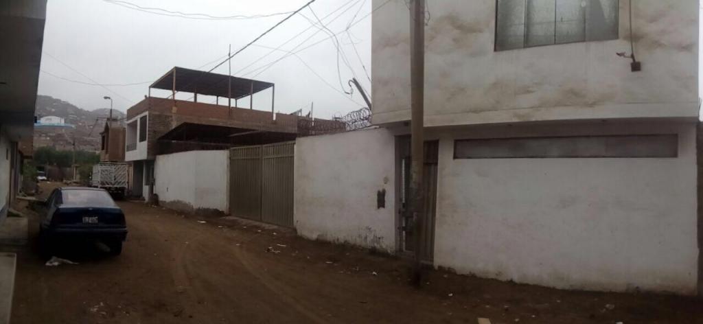 VENDO LOCAL 400 M2 PUENTE PIEDRA