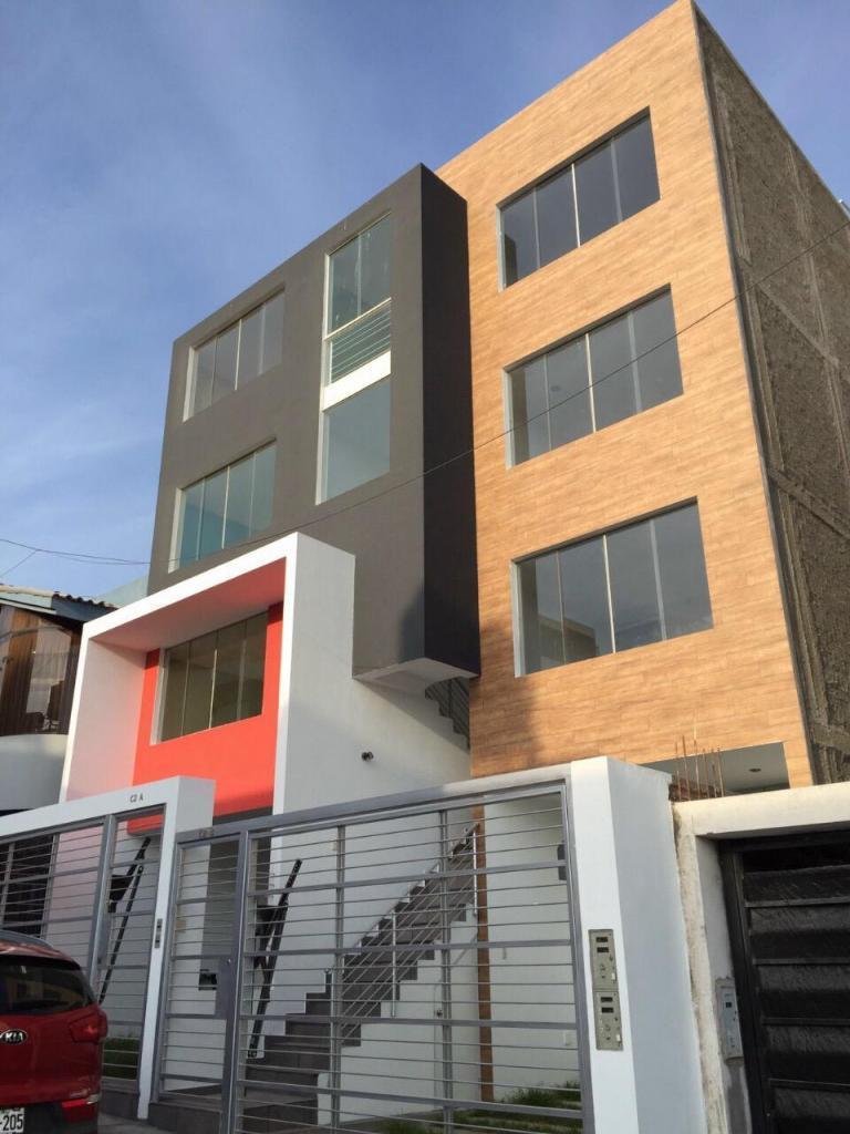 Triplex Estreno Parte Baja Cerro Colorad