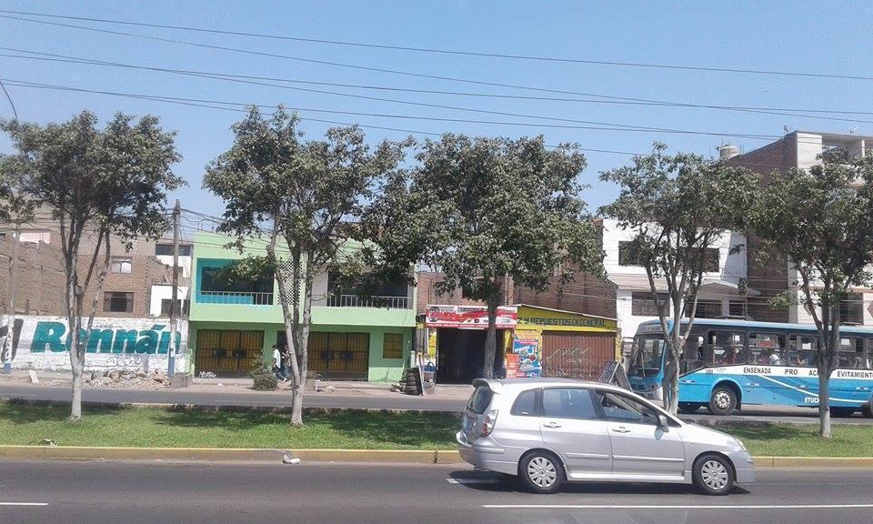 VENTA DE INMUEBLE COMERCIAL EN AV. CORDIALIDAD, LOS OLIVOS