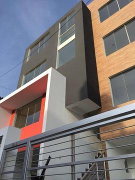 Triplex Estreno Parte Baja Cerro Colorad