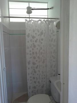 Alquilo Habitacion. Fono 996969690