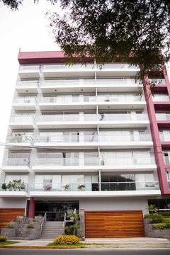 Alquilo departamento flat en edificio nuevo completamente amoblado y equipado en San Isidro