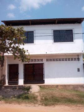 VENDO CASA