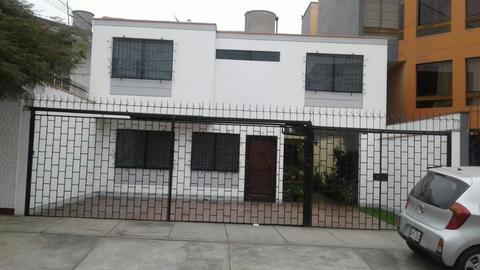 Alquilo Casa