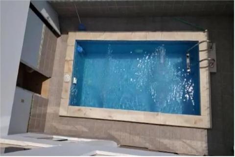 Alquiler de amplia casa de playa en Punta negra c/piscina