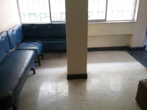 Remato por Viaje Hotel 460 m² de 4 Pisos en Av Principal