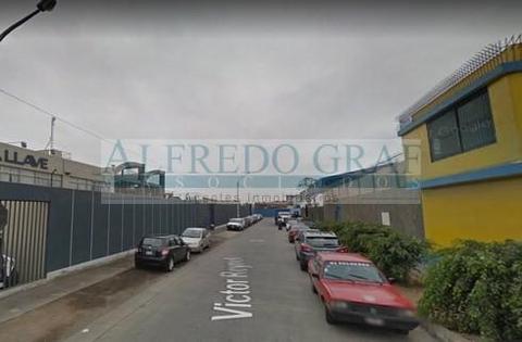 Local Industrial Venta Av. Colonial Cercado De