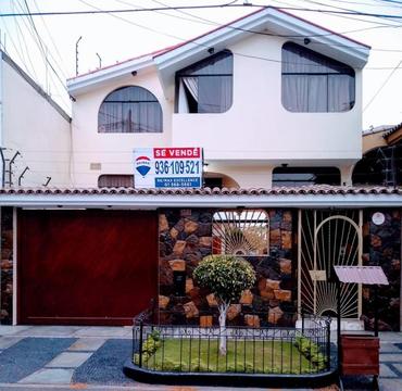 En venta hermosa y exclusiva casa ubicada urbanización Santa Patricia