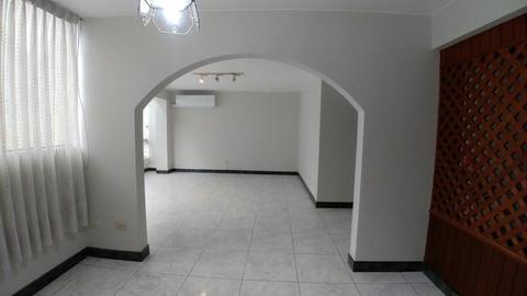 Como departamento de 2 dormitorios en San Borja kx1503