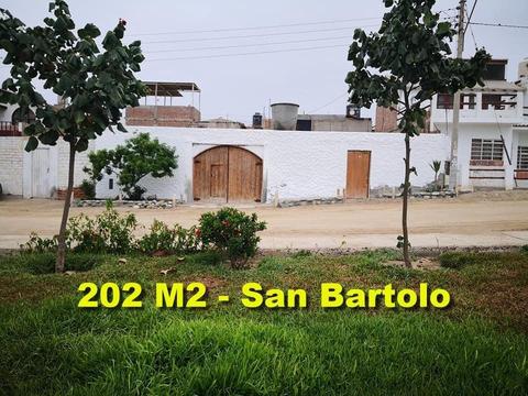 Vendo casa como terreno de 202 mt2 en San Bartolo