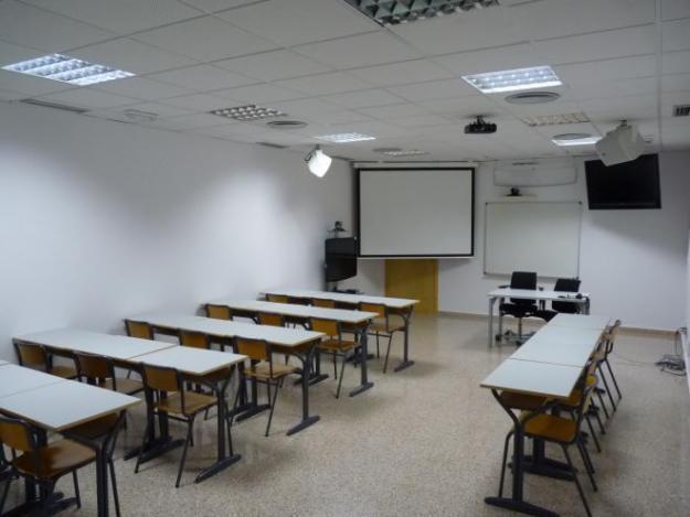 Centro Culturale Italiano alquila aulas para clases de pre y post grado y espacios para eventos sociales