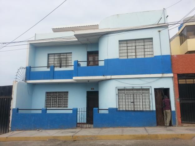 ALQUILO DEPARTAMENTO CÉNTRICO COMPLETAMENTE AMOBLADO EN MOLLENDO