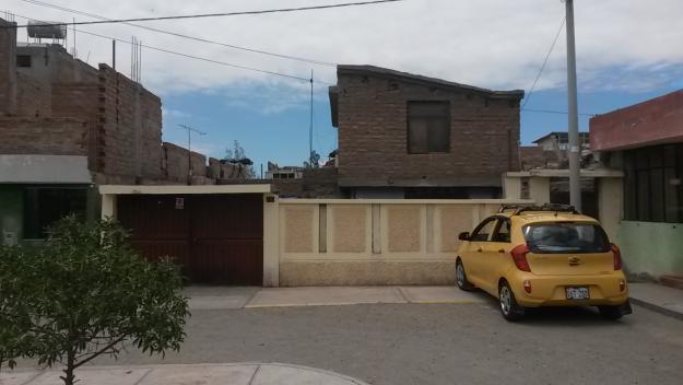 Vendo Casa 242 mt2, Urb. V.A.Belaunde C. Colorado