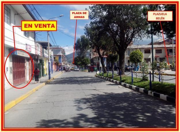 VENDO TIENDA COMERCIAL UBICADO EN LA AV. LUZURIAGA FRENTE A LA PLAZUELA DE BELÉN. TELEFONOS: 978378745, 955694060