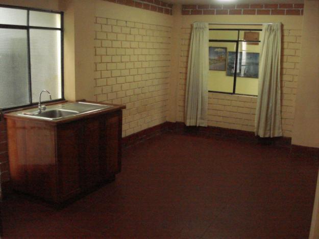 Alquiler habitación en Chosica con baño, lava platos y lavandería