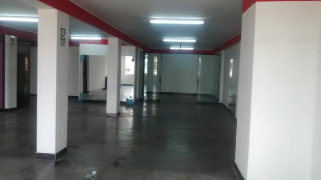 ALQUILO LOCAL de 170 m2 EN 4 PISO AV. GRAN CHIMU