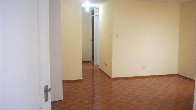 OOOOcasion vendo lindo departamento en 5to piso, salacomedor, 3 dormitorios, cocina lavanderia
