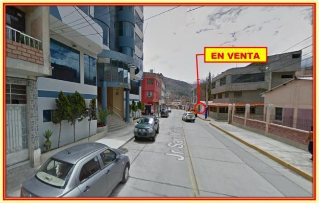 VENDO COCHERA EN FUNCIONAMIENTO, UBICADO EN EL JR. SAN MARTIN, FRENTE AL “HOTEL LA JOYA”. TLF. 978378755