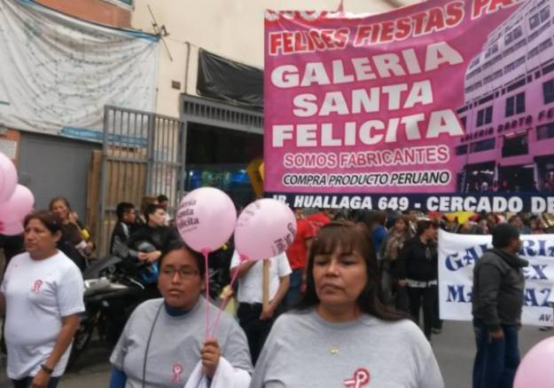 Alquilo minitienda 121S en Galería Santa Felícita Cercado de