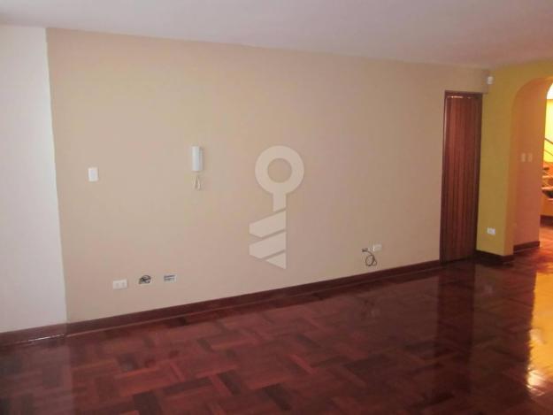 Duplex en alquiler en CorpacSan Isidro S/ 3500 2x1