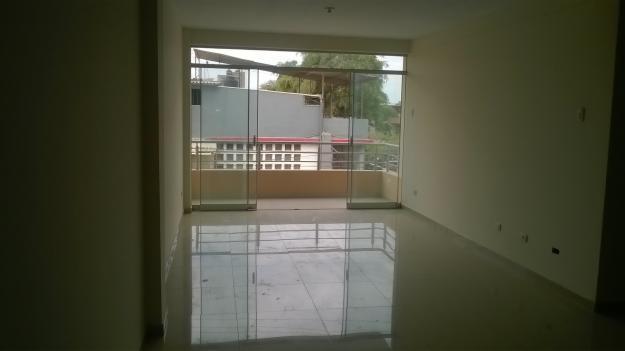 Vendo Departamento en Estreno los Claveles Miraflores