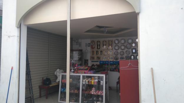 SE ALQUILA LOCAL COMERCIAL JUNTO A COMPUPALACE