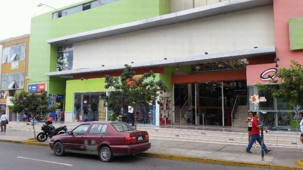 Local comercial boulevar