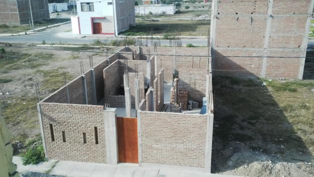 BONITA CASA EN CONSTRUCCION