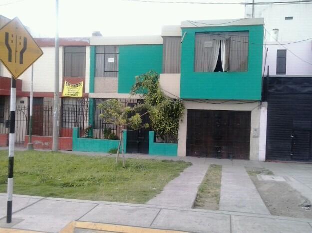 Vendo casa zona comercial