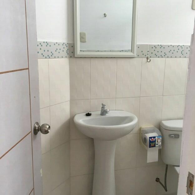 Alquiler de cuarto con baño propio