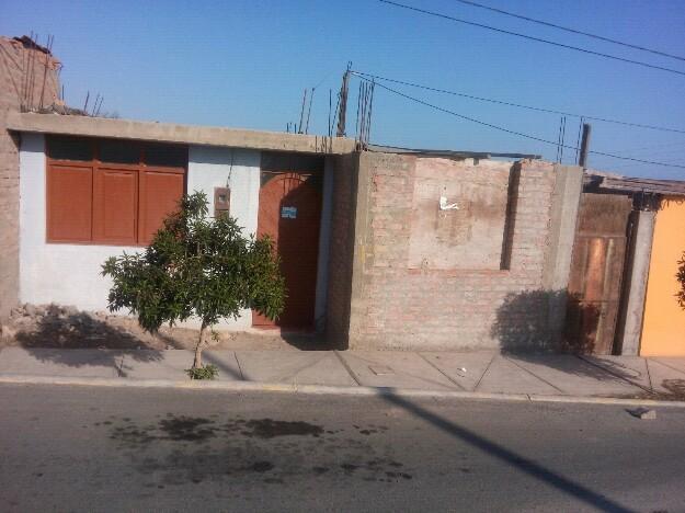 VENDO CASA EN MOLLENDO