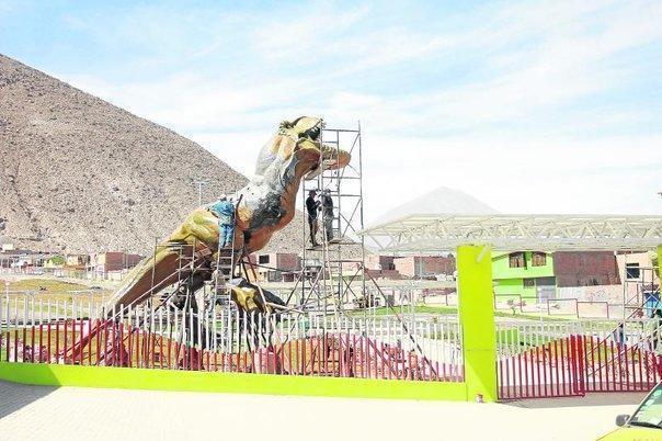 VENDO LOTE EN CONO NORTE 200mt. cerca al nuevo parque de los Dinosaurios