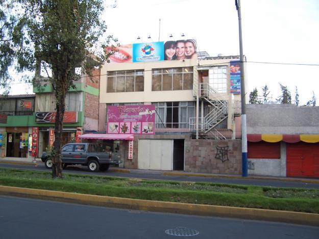 Alquilo local ideal para clinica dental o afines u oficinas