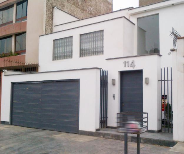 Casa en La Molina 3 pisos como nueva