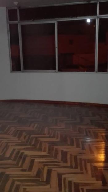 OCASION ALEMAN VENDE CASA POR VIAJE