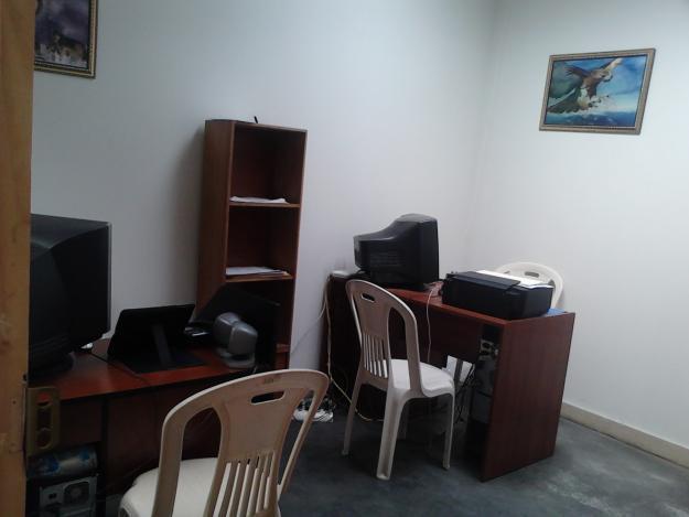 Alquilo oficinas en centro Trujilo