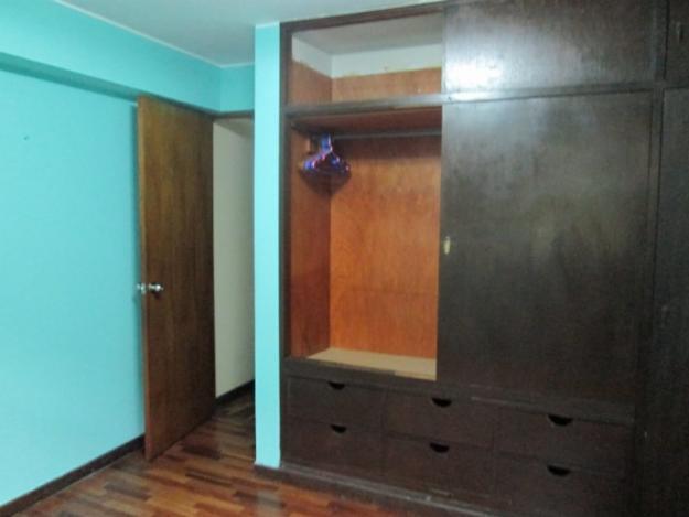 Alquiler de amplia habitación en un departamento de San Borja