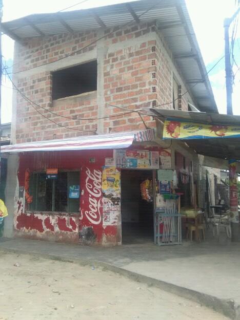 Casa muy bueno para negocio en esquina