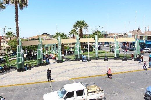 ALQUILO O SE VENDE CENTRO COMERCIAL LA ALBORADA MAJES PEDREGAL