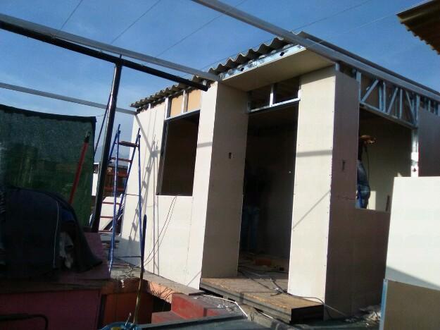 Casas drywall y estructuras metálicas