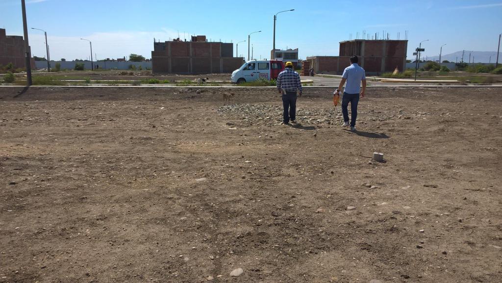 DE OCASION SE VENDE TERRENO DE 123.50 M2