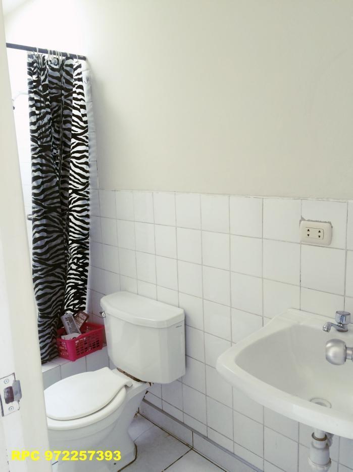 Alquilo en Vallecito Habitacion con baño propio