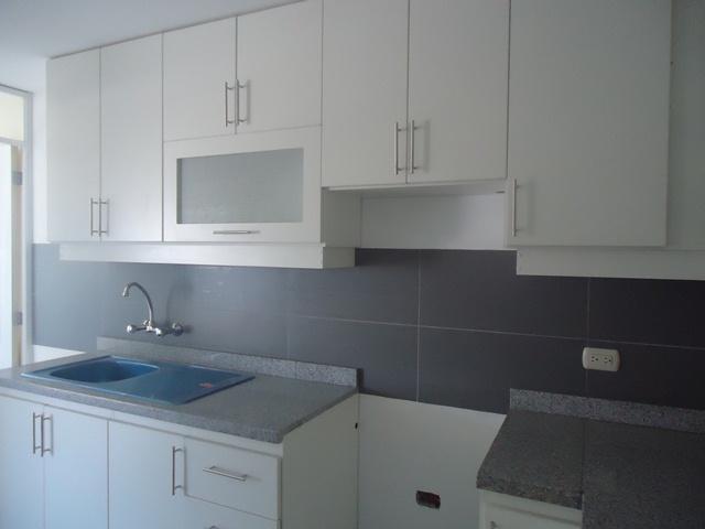 Vendo bonito departamento con cochera y amplia terraza en Cerro Colorado a 01 cuadra de Los Ángeles de Cayma