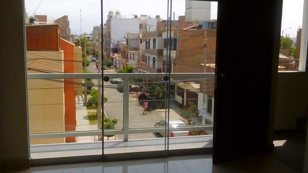 ESTRENO, TERCER PISO, 100M2 San Andrés V  USD$70000