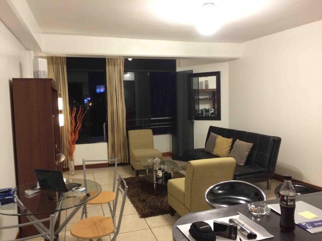 VENDO DEPTO. EN  AMOBLADO AV. BOLOGNESI 1369 URB MONTERRICO